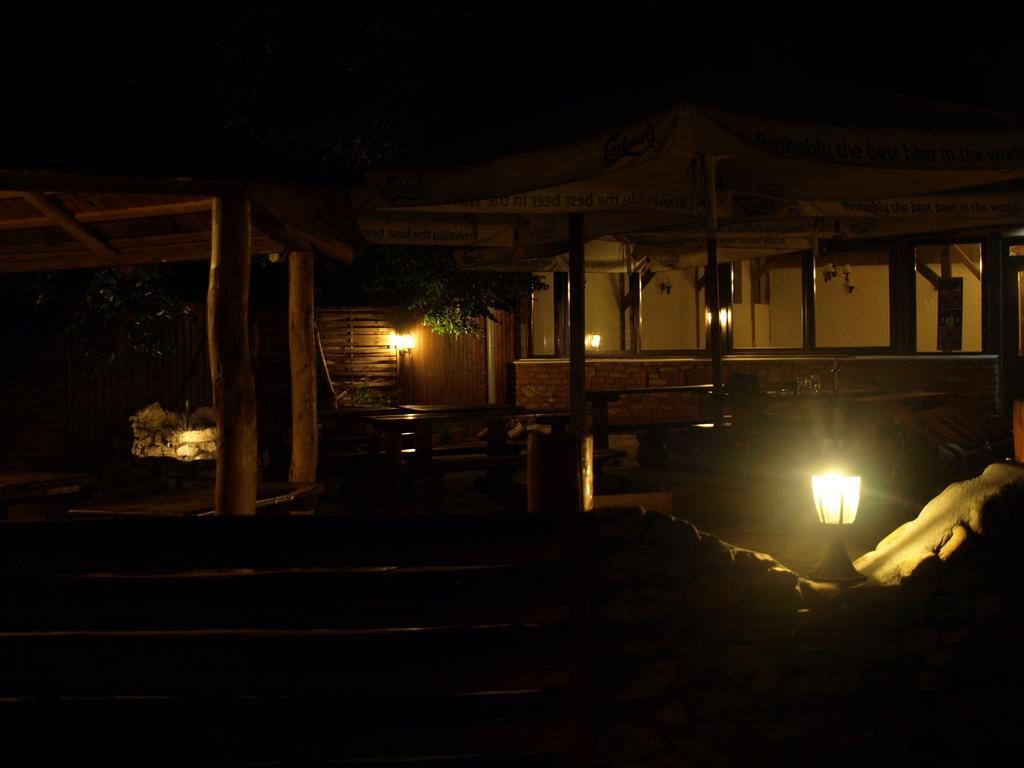 Casa Preturii Hotel Tirgu Lapus Exterior photo