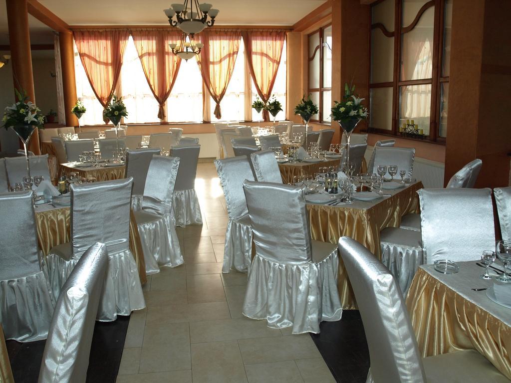 Casa Preturii Hotel Tirgu Lapus Exterior photo