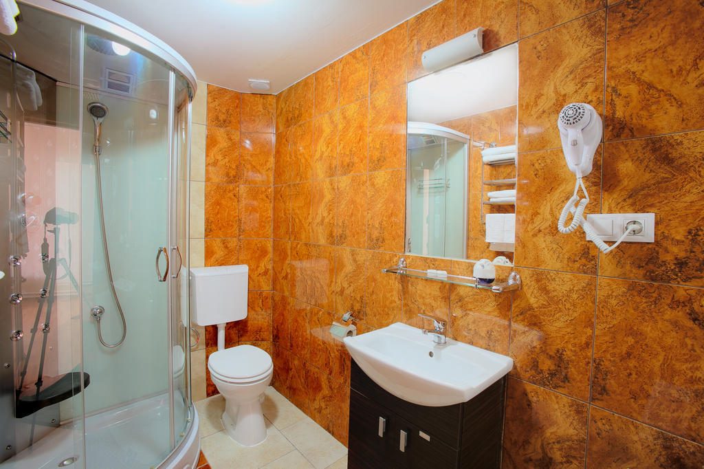 Casa Preturii Hotel Tirgu Lapus Room photo