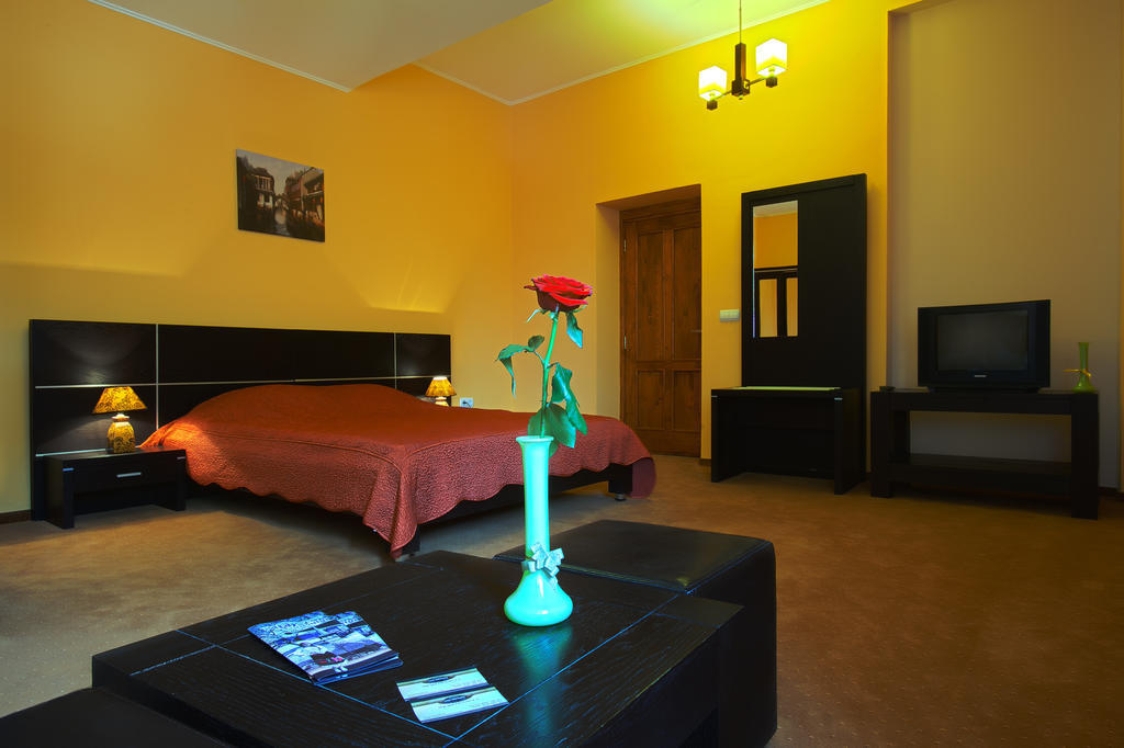 Casa Preturii Hotel Tirgu Lapus Room photo